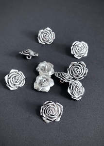 Metal Buttons: Metal Buttons - Rose 20mm
