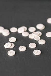 Merchant Mills Haberdashery: Cotton Button 15mm - Milk