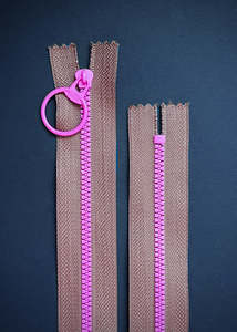 Circular Pull Zip, Brown + Pink