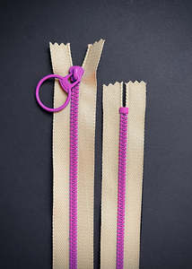 Circular Pull Zip, Beige + Magenta