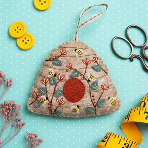 All Gifts: Beehive - Felt Hand Stitching Kit, Corinne Lapierre