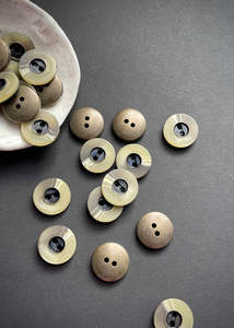 Buttons: Green Olive Marble + Antique Brass Buttons. 19mm