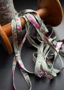 DOUBLE FOLD BIAS BINDING, Madeline