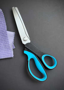 9.25" Soft Grip Pinking Shears