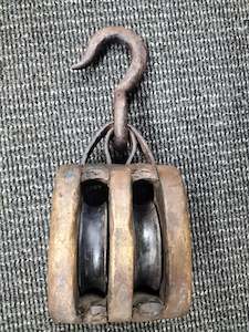 Mancave Items: Vintage Wooden Maritime Pulley. NB19