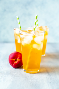Peach green tea