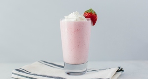 Strawberry milk shake