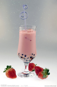 Strawberry milk tea