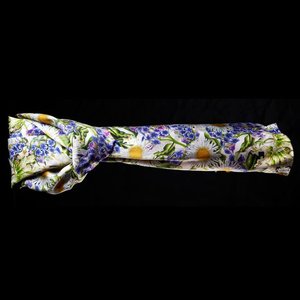 Sue Wickison Design – Satin Silk Scarf Marlborough Rock Daisy