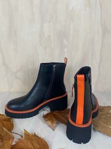 MDE - Manufacture d'Essai - Italian Orange Zipper Boot Lucky Last size 39