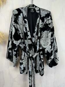 Linen: Juna Tie Kimono Jacket | Baroque