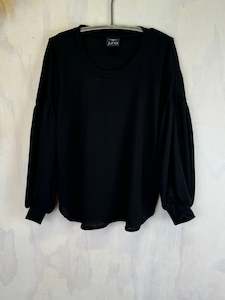 Merino: Juna Demelza Top | Black Merino