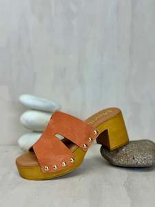 New Arrivals Spring 25: Marila | Chicago Coral Suede Clog