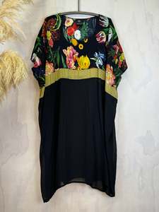 Juna T Dress | Black Tulip