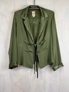 Vesta: Vesta Tie Gala Jacket - Sage Crepe sateen