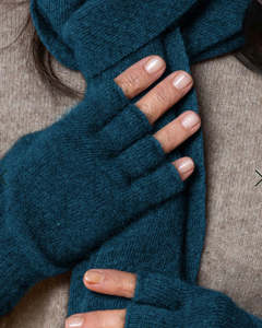 Little Things: Fingerless Gloves | Tui