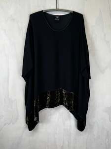 Banded T | Black Feline
