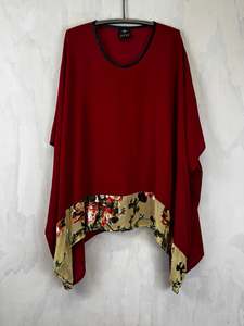 Juna: Banded T | Ruby