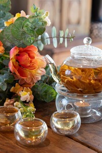 Moa Stone Lotus Flower Tea Experience + Your Own Bouquet