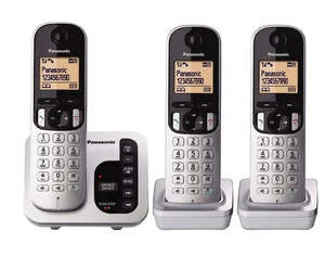 Panasonic KX-TGC223NZS Triple Pack Cordless Phones