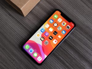 Products: iPhone 11 64GB Black ( Refurbished )