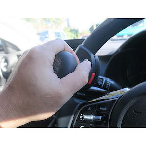 Personal Care: Steering Wheel Spinner