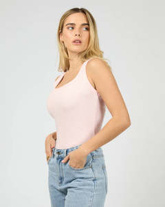New: SILENT THEORY - Pia Tank (Blush)