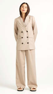 New: TUESDAY LABEL - Dove Blazer