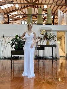 23678/22 – Beautiful Wedding Gown with Spaghetti Strap Back