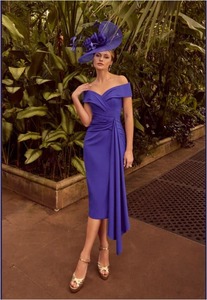 Products: Fitted Knee-Length Dress with Cross Pleated Waistband VIDR36060