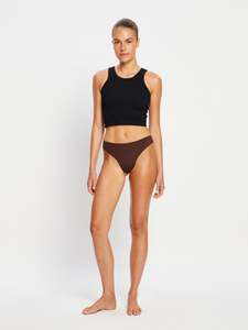 Women: Seamfree Thong Light Cocoa Brown