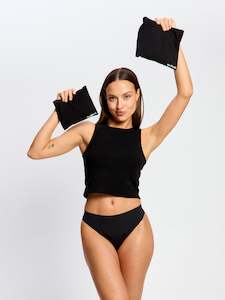 Accessories: Reusable Waterproof Bag Small Black