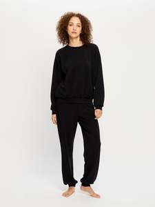 Activewear: Classic Cut Sweat Black