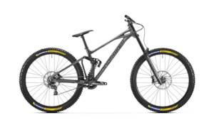 Analog Bikes: Mondraker Summum Mullet
