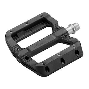 Pedals: Funn Black Magic Flat Pedals