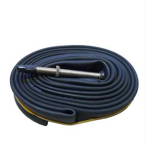 Black Cat Inner Tube 20" x 4.0 – Schrader AV