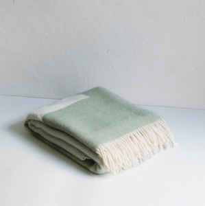 Throws 1: Forestry Wool 100% Pure wool | Abstract Meadow