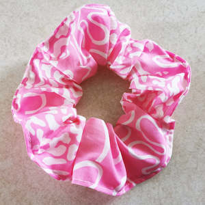 Children: Scrunchie - pink and white