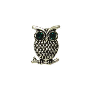 Jewellery: Owl in relief snap