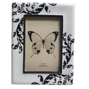 6x4 Black Embossed Fern Frame
