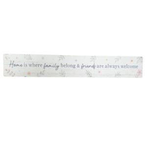 Novelty Signs: 25cm Home Plaque - Family & Friends