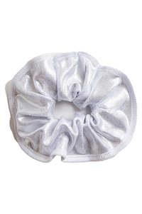 Accessories: Scrunchie | Silver-White Holo