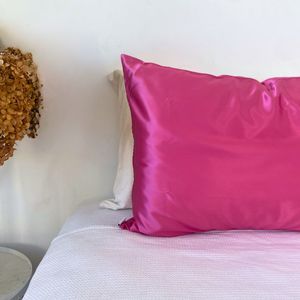 Top Sellers: Silk Pillowcase Standard - Fuchsia