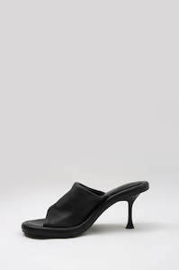 Shoes: deduce heel / black