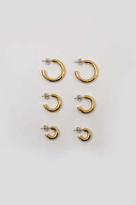 Earrings: revolve earring set / gold