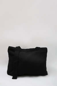 Bags: noir tote / black|black