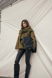 scarf: cres scarf / olive marle