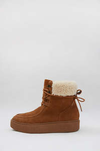 boot: shearl boot / tan
