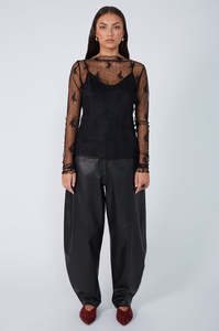 lace mesh boat skin / black