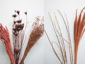 Fresh Flowers Foliage 1: Mixed dried flower box - Fiery hues - 9 bunches